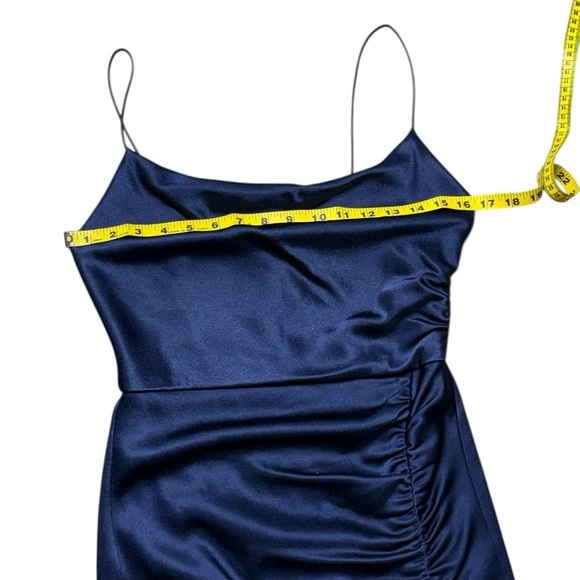 Alice + Olivia, Rushed Navy Blue Midi Dress - Picture 8 of 11